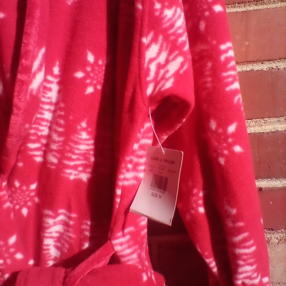 Lord & Taylor Robe - Picture 3 of 6